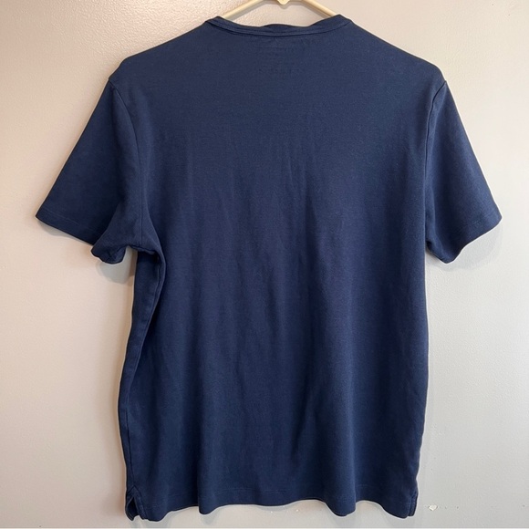 Banana Republic Men's Luxe Touch Performance T-Shirt Navy Blue Medium EUC - Picture 3 of 6